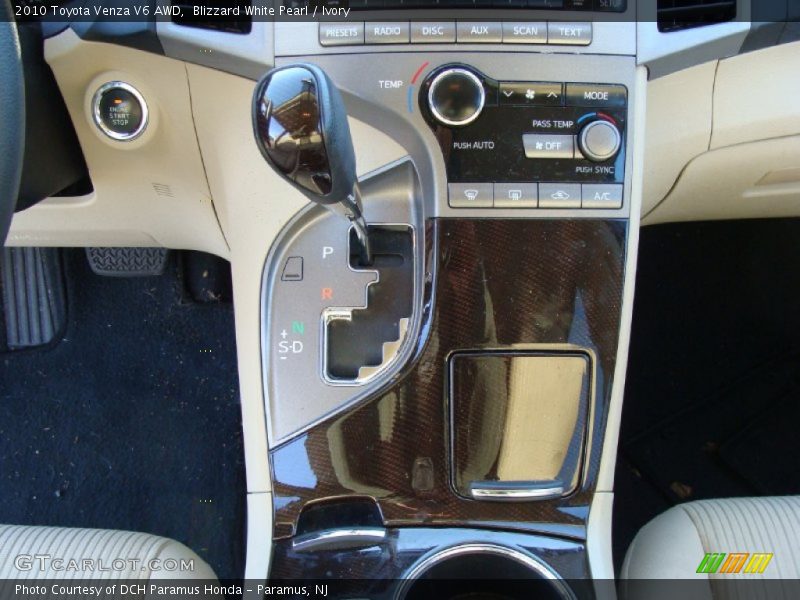 Blizzard White Pearl / Ivory 2010 Toyota Venza V6 AWD