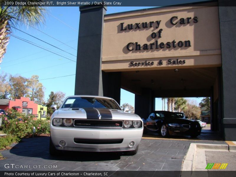 Bright Silver Metallic / Dark Slate Gray 2009 Dodge Challenger R/T