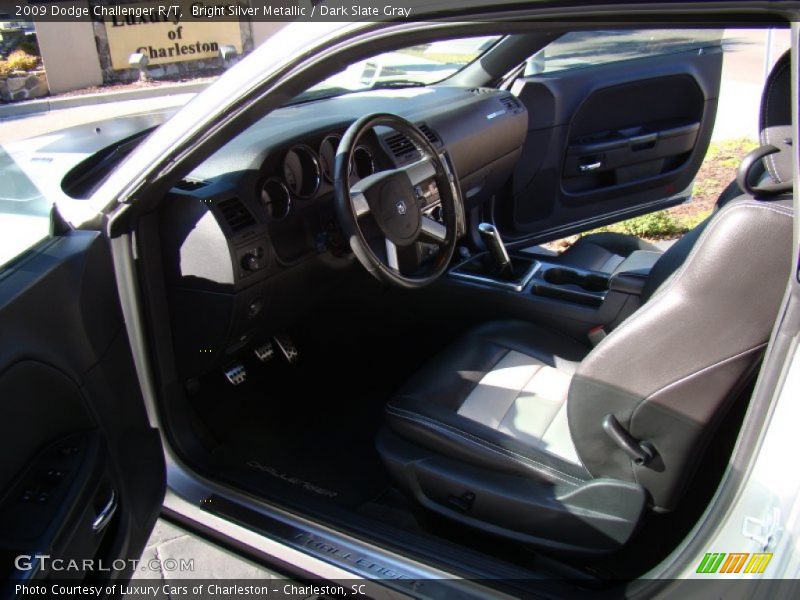 Bright Silver Metallic / Dark Slate Gray 2009 Dodge Challenger R/T