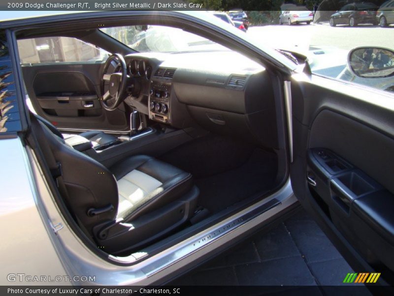 Bright Silver Metallic / Dark Slate Gray 2009 Dodge Challenger R/T