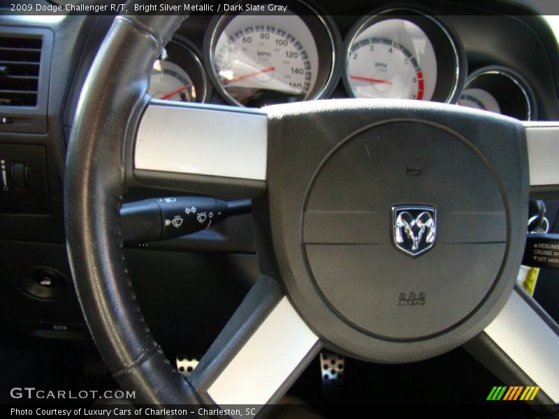 Bright Silver Metallic / Dark Slate Gray 2009 Dodge Challenger R/T