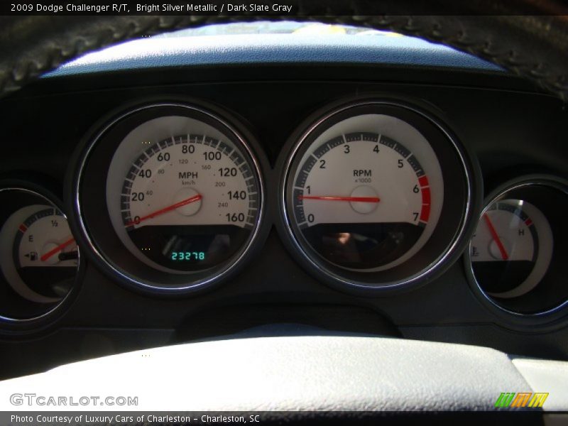 Bright Silver Metallic / Dark Slate Gray 2009 Dodge Challenger R/T