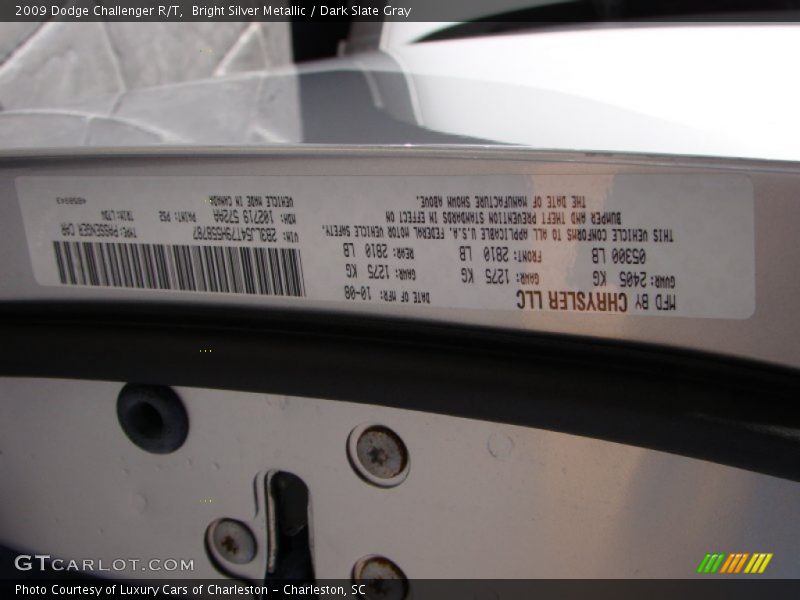 Bright Silver Metallic / Dark Slate Gray 2009 Dodge Challenger R/T