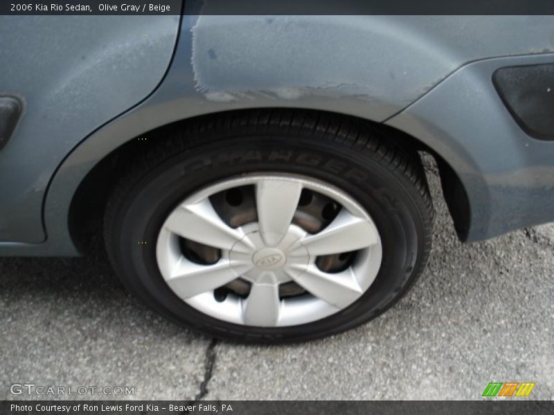 Olive Gray / Beige 2006 Kia Rio Sedan