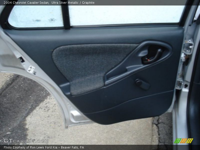Ultra Silver Metallic / Graphite 2004 Chevrolet Cavalier Sedan