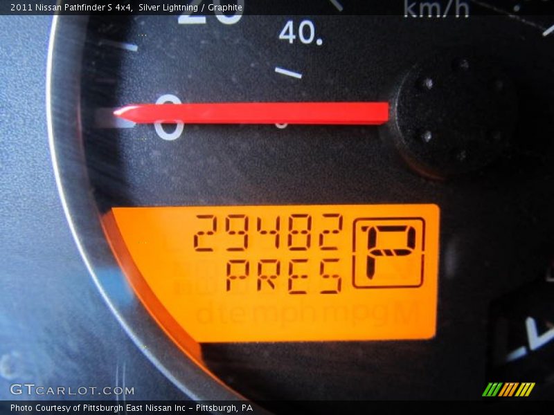 Silver Lightning / Graphite 2011 Nissan Pathfinder S 4x4