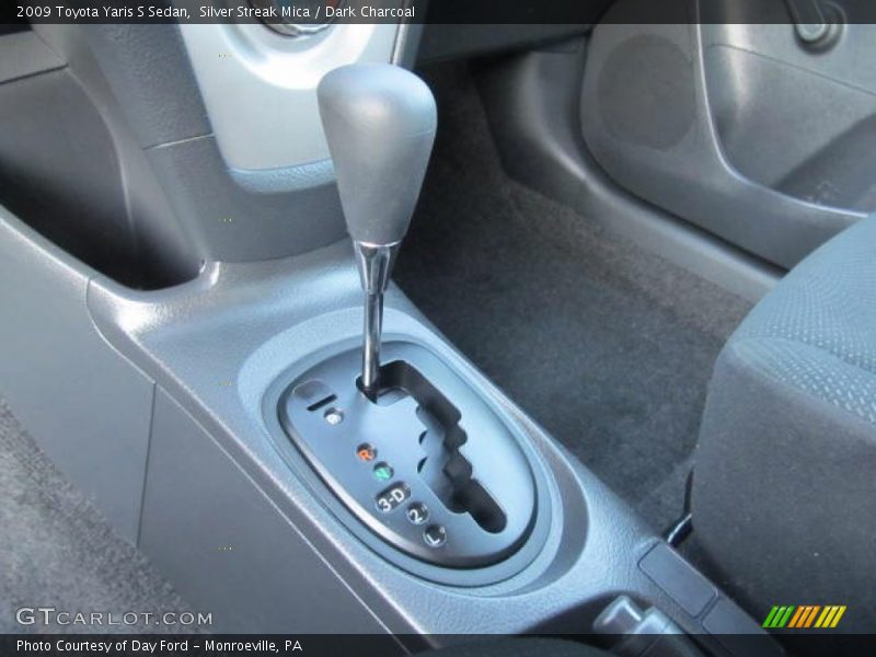 Silver Streak Mica / Dark Charcoal 2009 Toyota Yaris S Sedan
