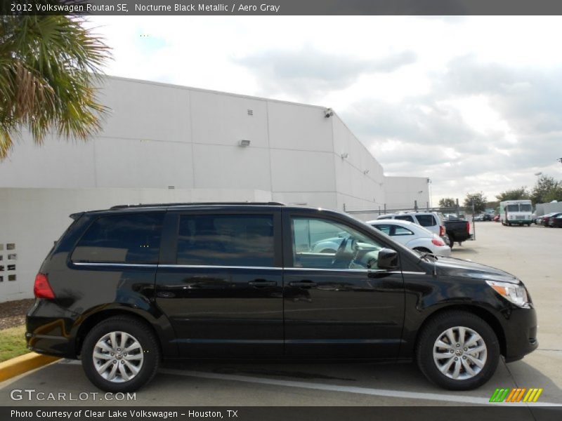 Nocturne Black Metallic / Aero Gray 2012 Volkswagen Routan SE