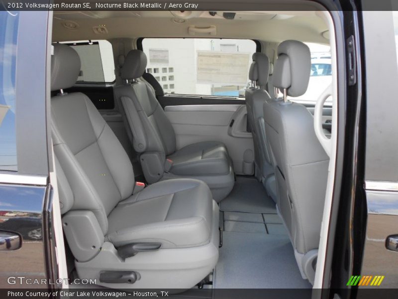  2012 Routan SE Aero Gray Interior