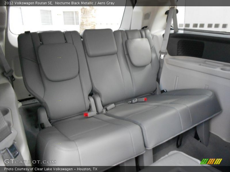  2012 Routan SE Aero Gray Interior