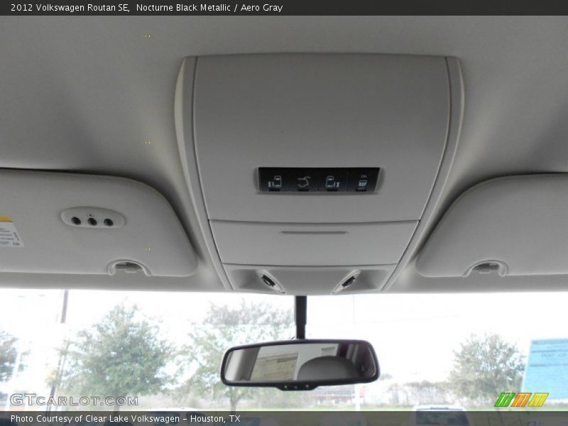 Nocturne Black Metallic / Aero Gray 2012 Volkswagen Routan SE