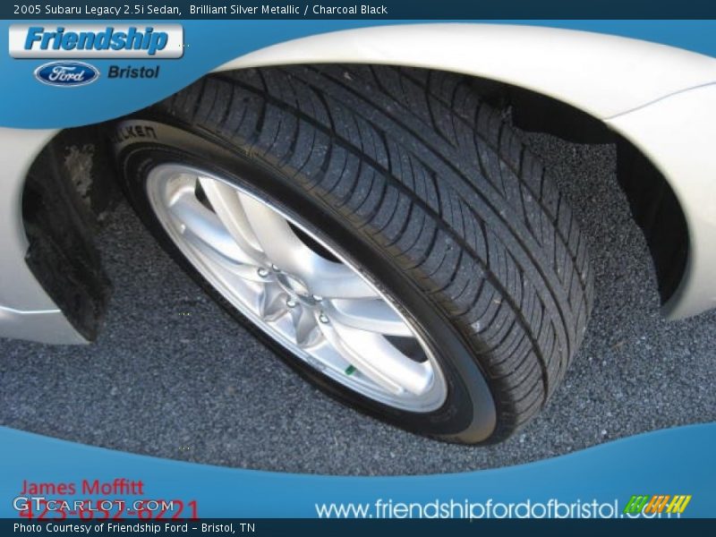 Brilliant Silver Metallic / Charcoal Black 2005 Subaru Legacy 2.5i Sedan