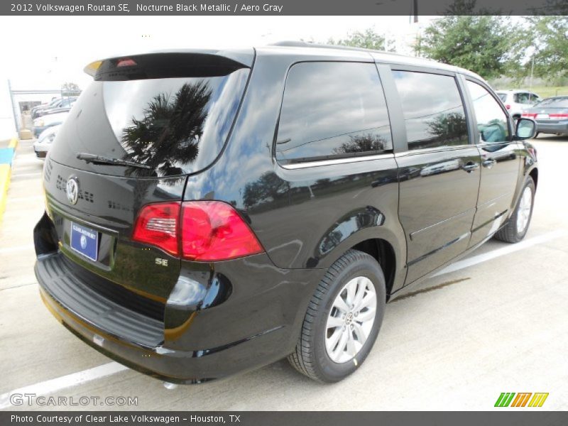 Nocturne Black Metallic / Aero Gray 2012 Volkswagen Routan SE