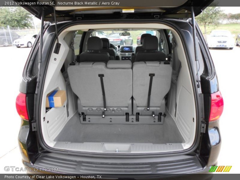  2012 Routan SE Trunk