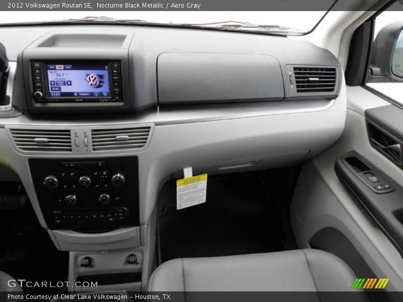 Nocturne Black Metallic / Aero Gray 2012 Volkswagen Routan SE