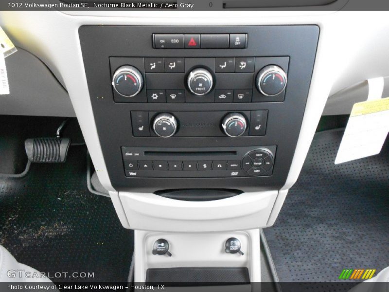 Controls of 2012 Routan SE