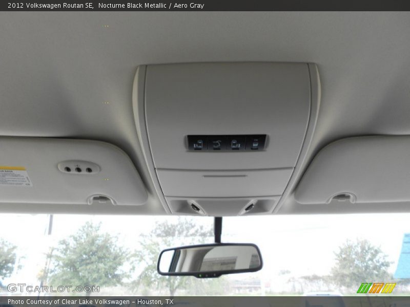Nocturne Black Metallic / Aero Gray 2012 Volkswagen Routan SE