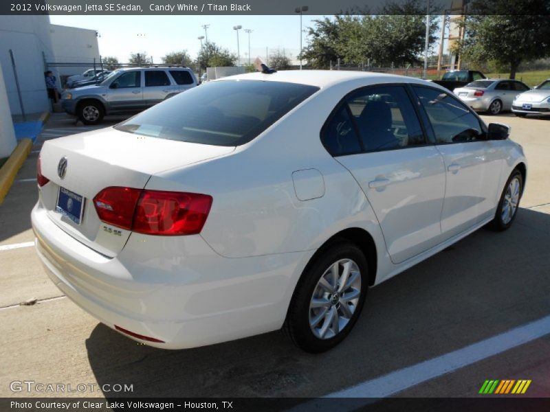Candy White / Titan Black 2012 Volkswagen Jetta SE Sedan
