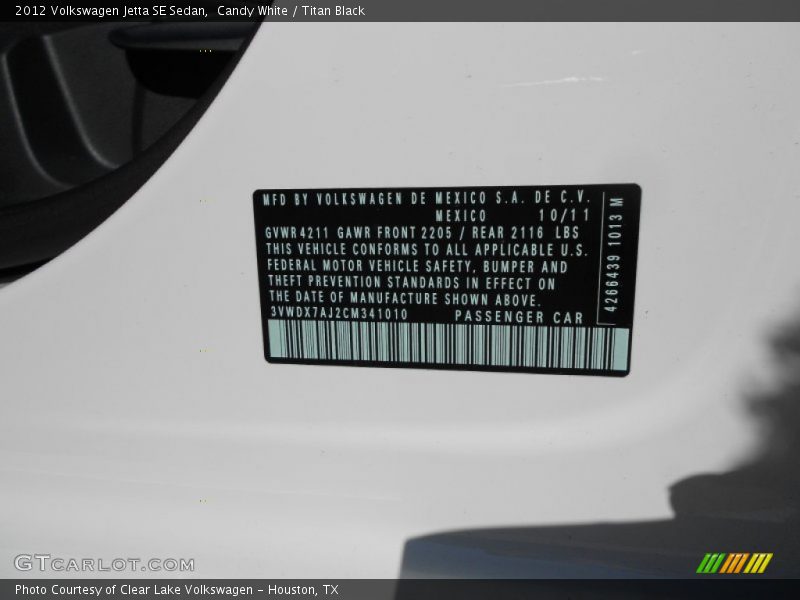 Candy White / Titan Black 2012 Volkswagen Jetta SE Sedan