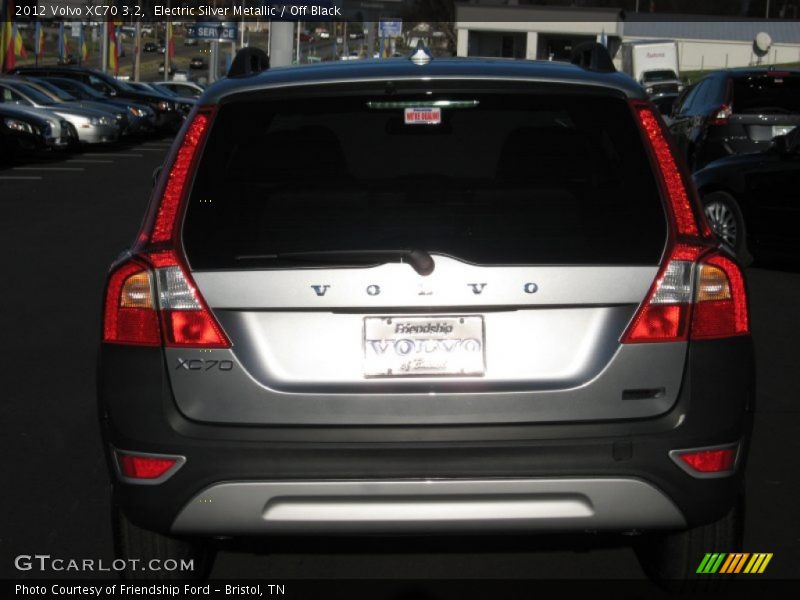 Electric Silver Metallic / Off Black 2012 Volvo XC70 3.2