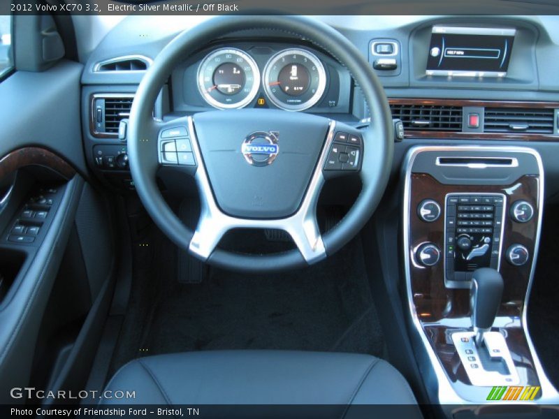  2012 XC70 3.2 Steering Wheel
