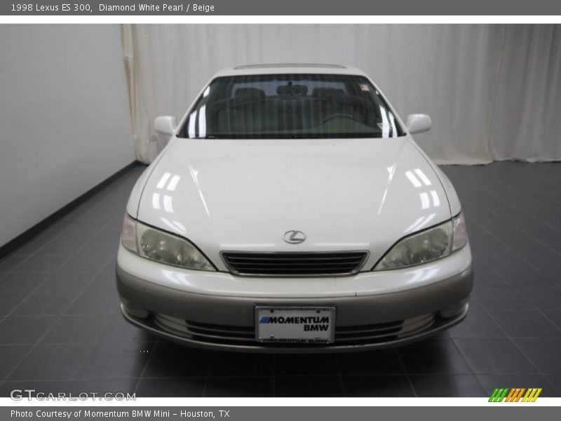 Diamond White Pearl / Beige 1998 Lexus ES 300