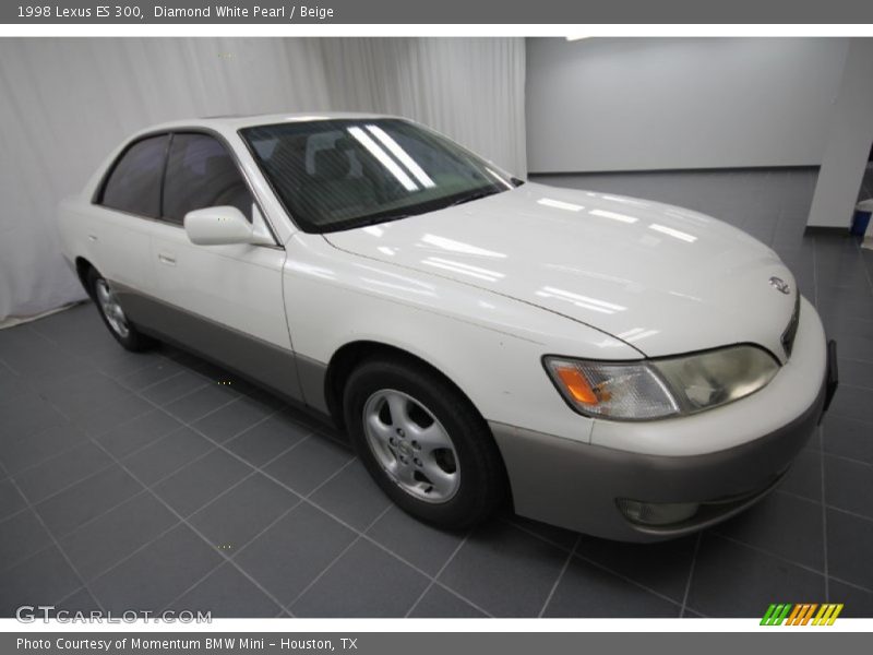 Diamond White Pearl / Beige 1998 Lexus ES 300