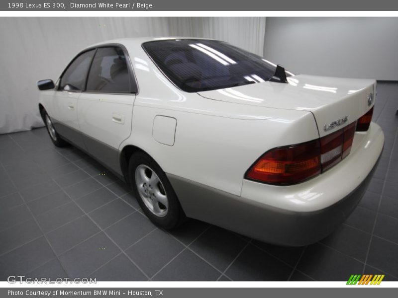 Diamond White Pearl / Beige 1998 Lexus ES 300