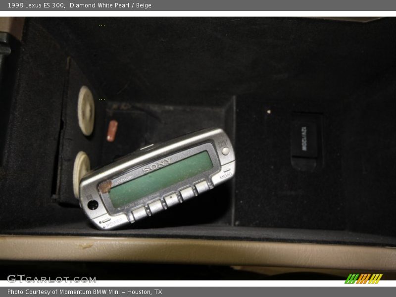Diamond White Pearl / Beige 1998 Lexus ES 300