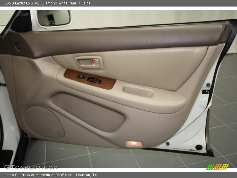 Diamond White Pearl / Beige 1998 Lexus ES 300