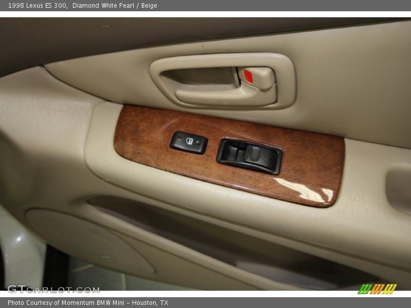 Diamond White Pearl / Beige 1998 Lexus ES 300