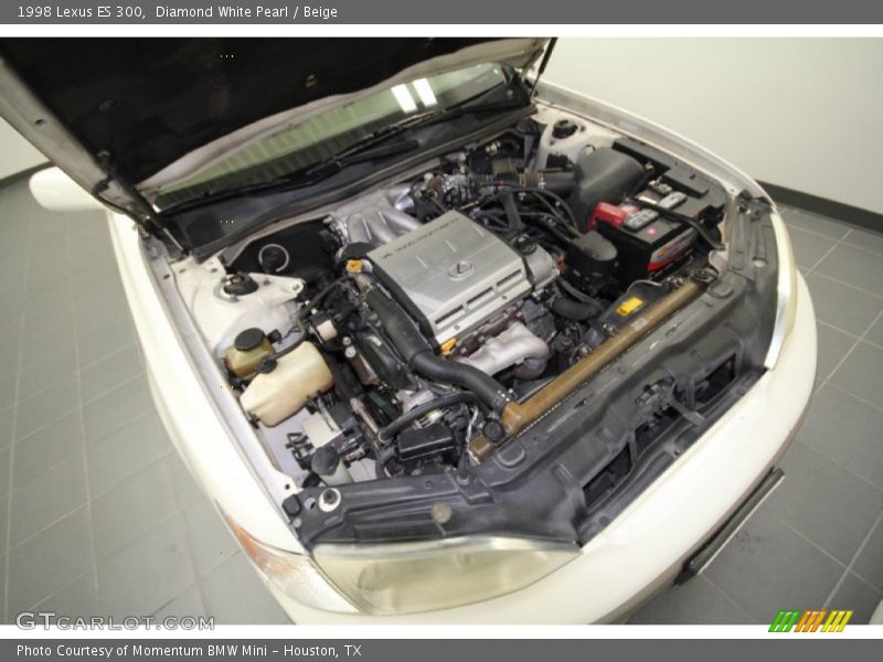 Diamond White Pearl / Beige 1998 Lexus ES 300
