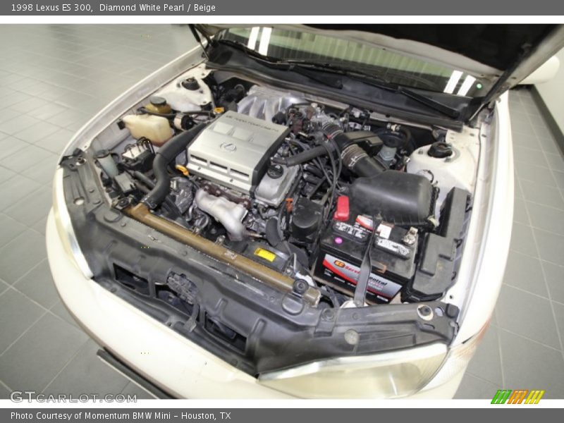 Diamond White Pearl / Beige 1998 Lexus ES 300