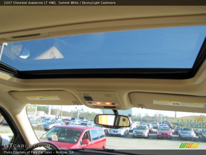 Summit White / Ebony/Light Cashmere 2007 Chevrolet Avalanche LT 4WD