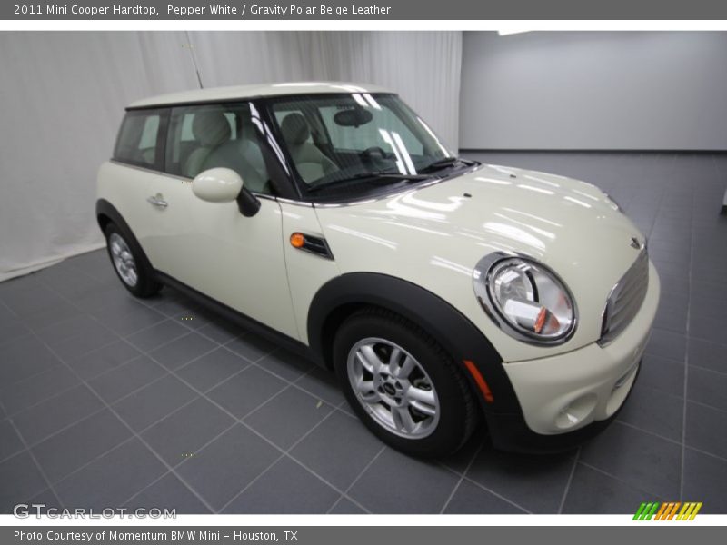 Pepper White / Gravity Polar Beige Leather 2011 Mini Cooper Hardtop