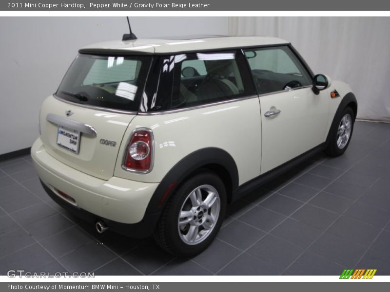 Pepper White / Gravity Polar Beige Leather 2011 Mini Cooper Hardtop