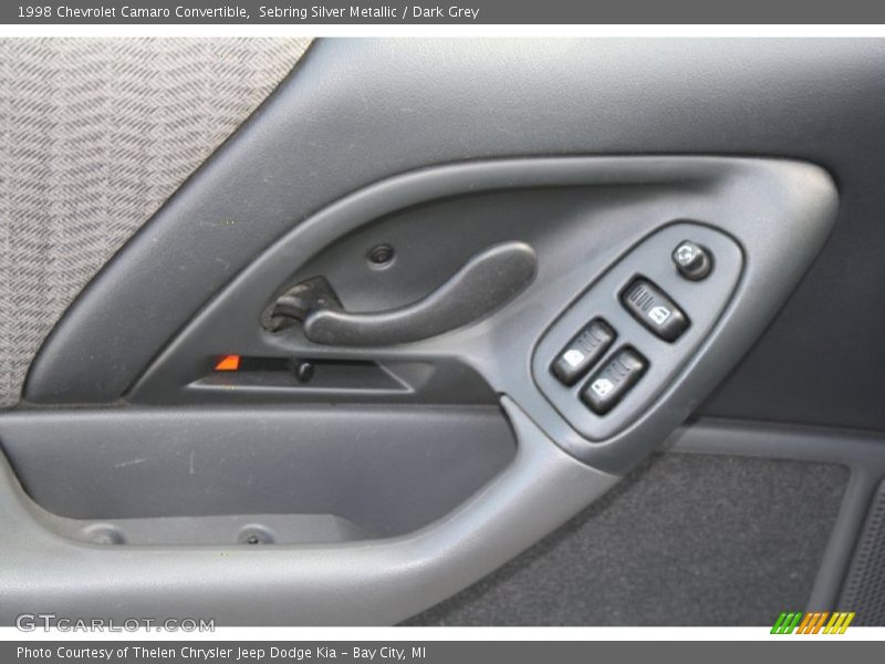 Controls of 1998 Camaro Convertible