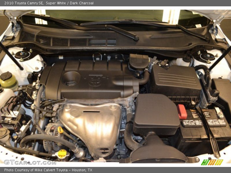 Super White / Dark Charcoal 2010 Toyota Camry SE
