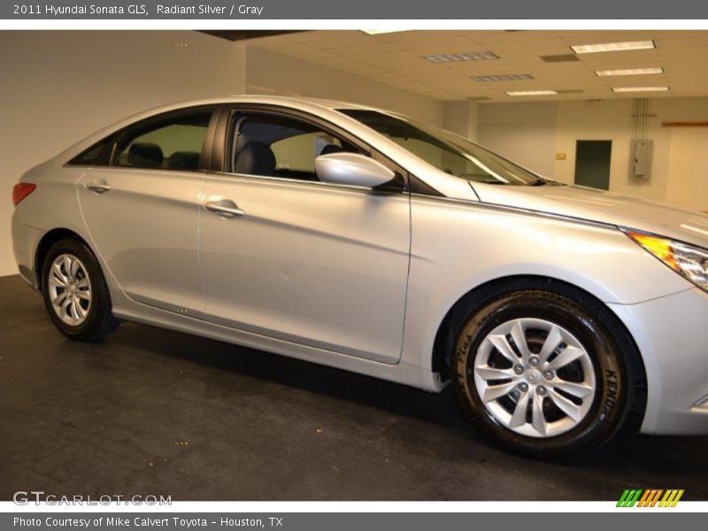 Radiant Silver / Gray 2011 Hyundai Sonata GLS