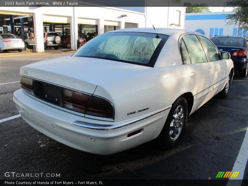 White / Taupe 2003 Buick Park Avenue