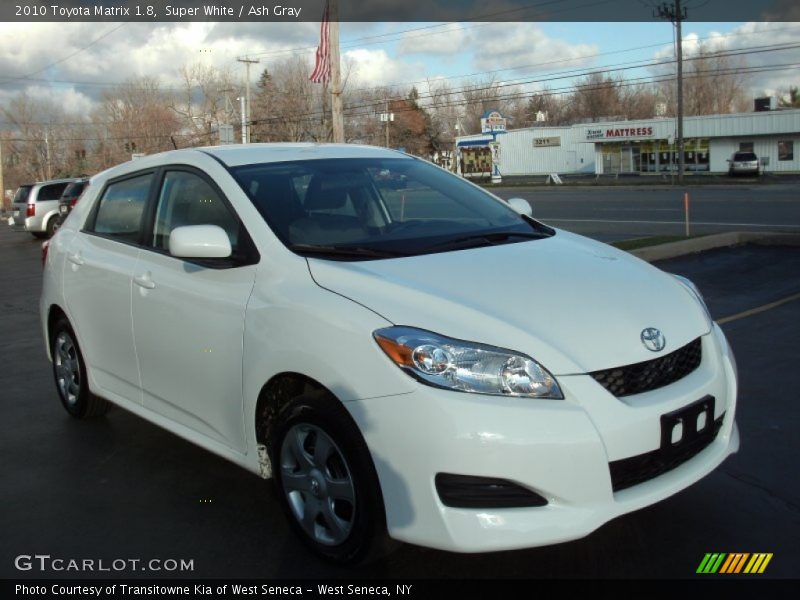 Super White / Ash Gray 2010 Toyota Matrix 1.8
