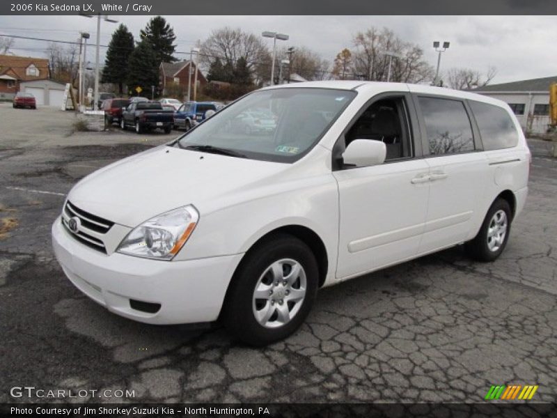 White / Gray 2006 Kia Sedona LX
