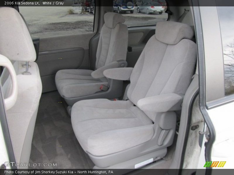 White / Gray 2006 Kia Sedona LX