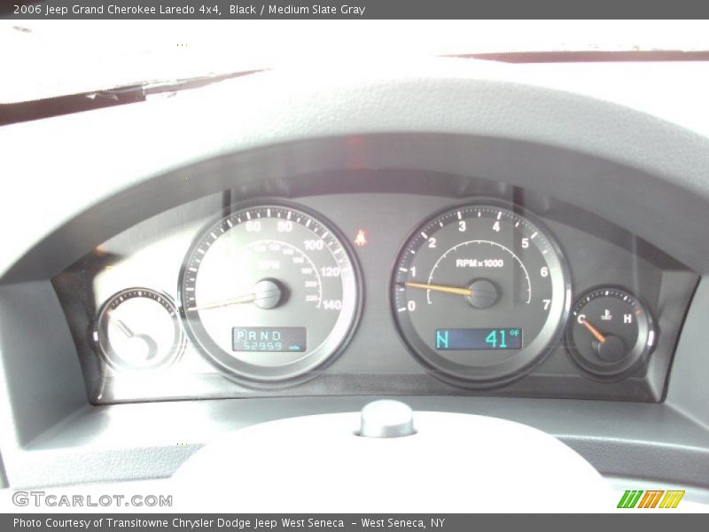 Black / Medium Slate Gray 2006 Jeep Grand Cherokee Laredo 4x4