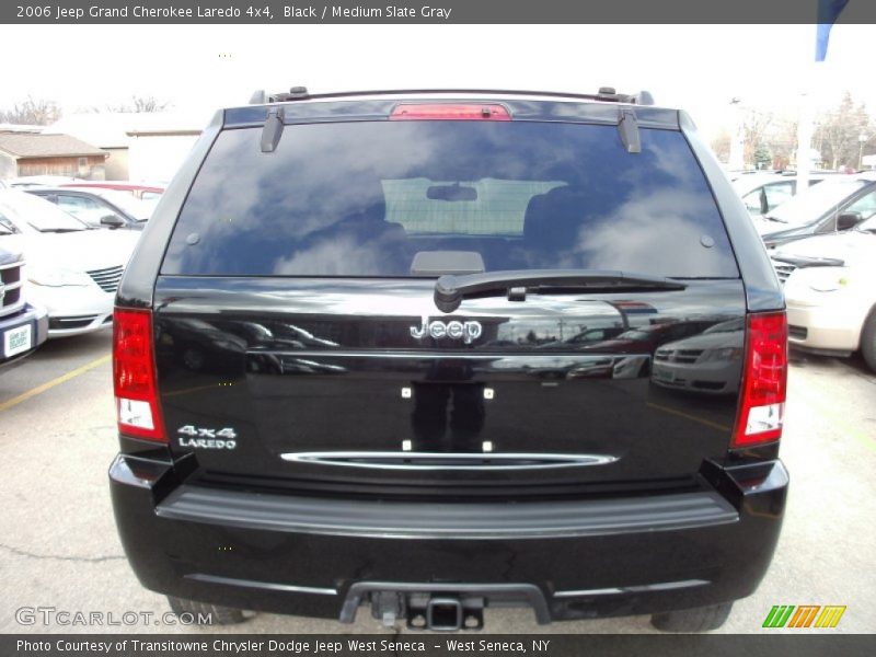 Black / Medium Slate Gray 2006 Jeep Grand Cherokee Laredo 4x4