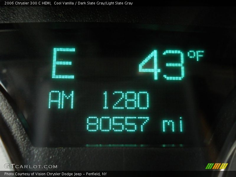 Cool Vanilla / Dark Slate Gray/Light Slate Gray 2006 Chrysler 300 C HEMI