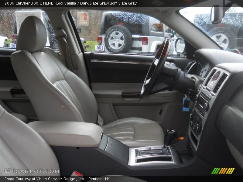Cool Vanilla / Dark Slate Gray/Light Slate Gray 2006 Chrysler 300 C HEMI
