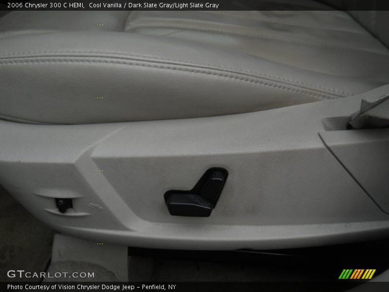 Cool Vanilla / Dark Slate Gray/Light Slate Gray 2006 Chrysler 300 C HEMI