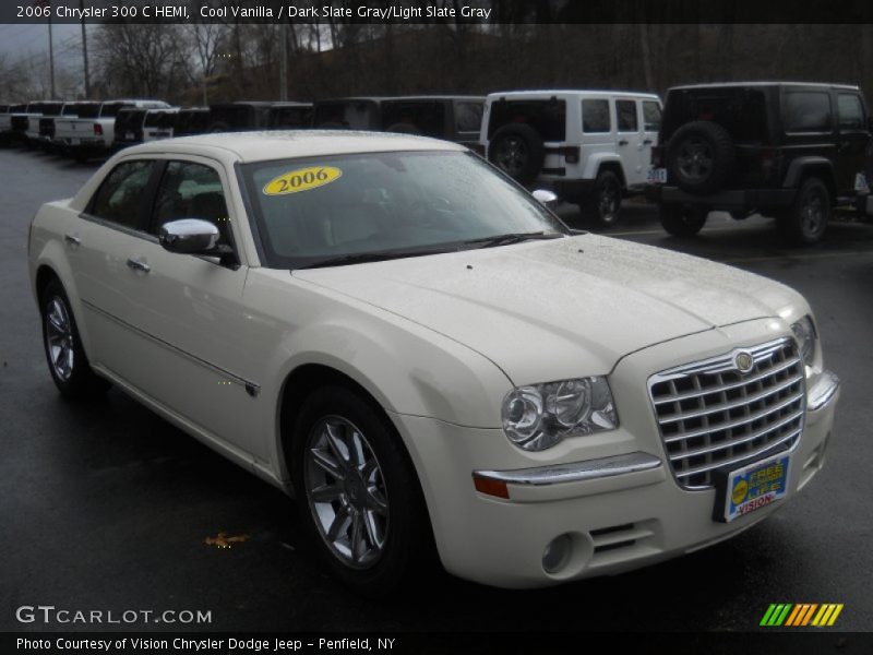 Cool Vanilla / Dark Slate Gray/Light Slate Gray 2006 Chrysler 300 C HEMI
