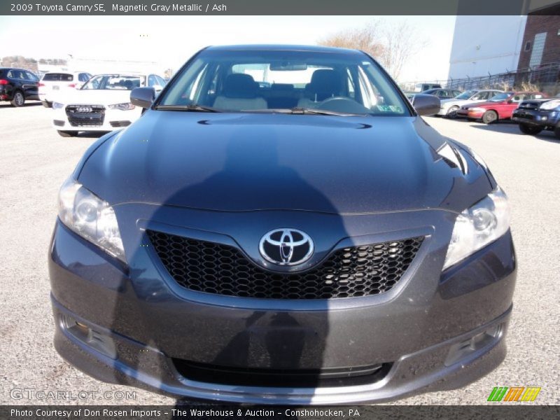 Magnetic Gray Metallic / Ash 2009 Toyota Camry SE